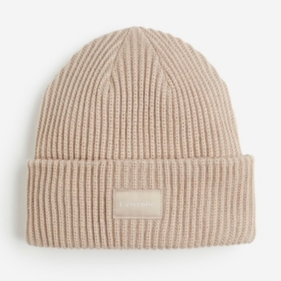 H&M Knit Beanie - Picture 1 of 2